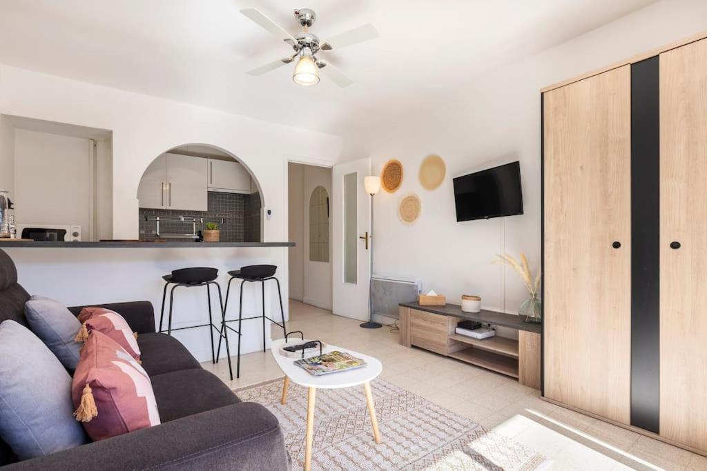 Lumineux, Ensoleillee, Proche Plage ,Coeur De Centre Ville, Chaleureux, 앙티브 외부 사진